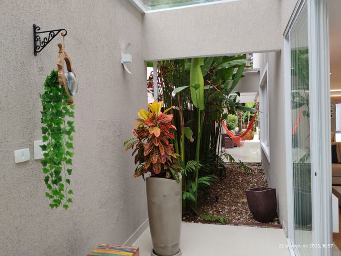 Casa com 6 Quartos à Venda - Foto 2
