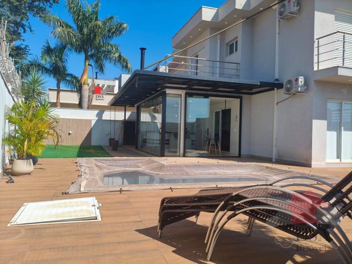 Casa com 3 Quartos à Venda, 441,00 m² - Foto 2