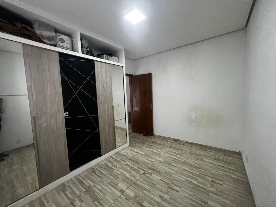Casa com 3 Quartos à Venda - Foto 1