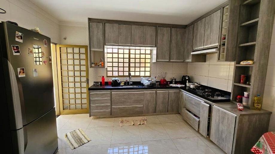 Casa com 3 Quartos à Venda - Foto 7