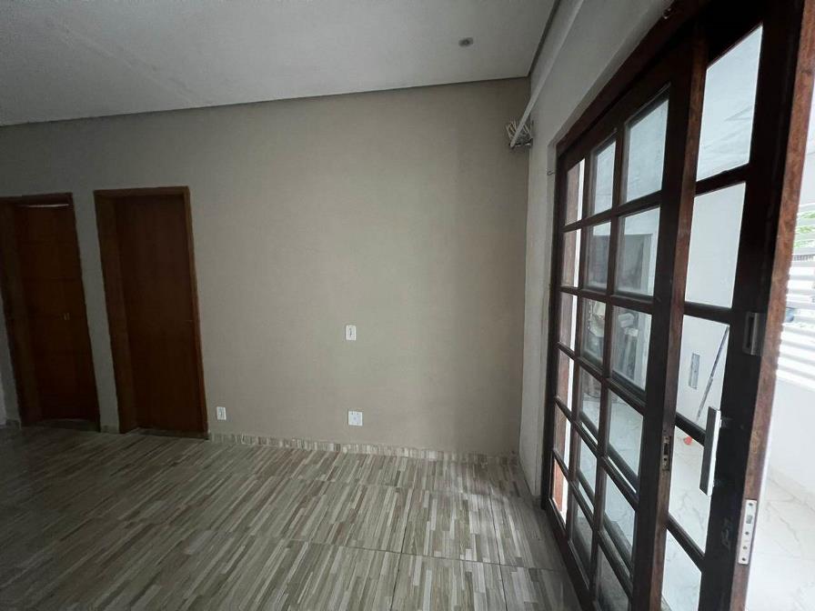 Casa com 3 Quartos à Venda - Foto 3