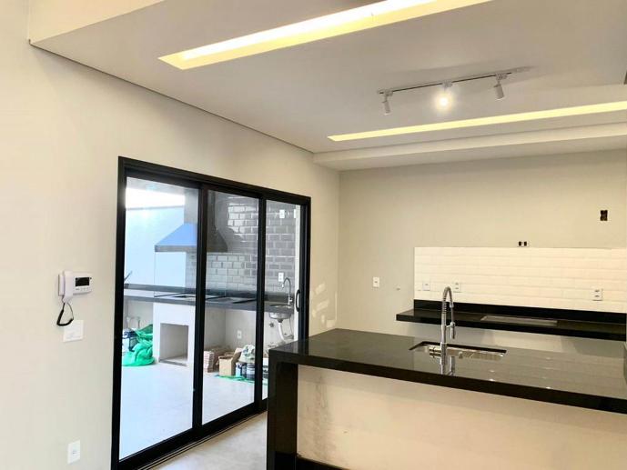 Casa com 3 Quartos à Venda - Foto 3