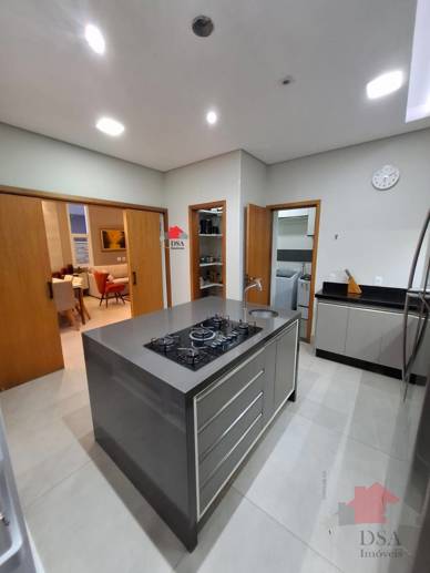 Casa com 3 Quartos à Venda, 260,00 m² - Foto 4