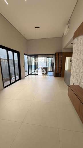 Casa com 3 Quartos à Venda, 300,00 m² - Foto 2