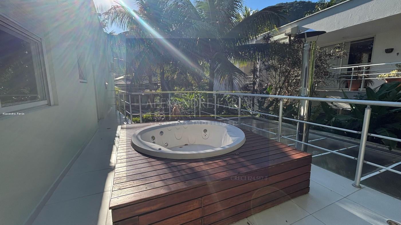 Casa com 4 Quartos para Temporada, 420,00 m² - Foto 1