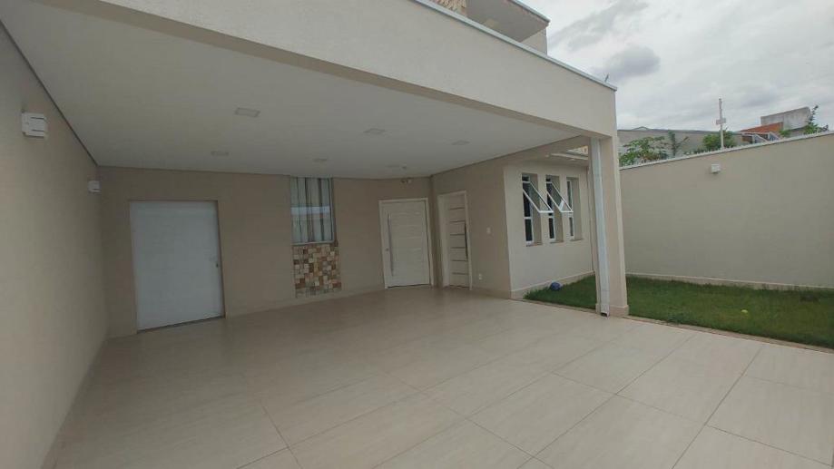 Casa com 3 Quartos à Venda, 189,00 m² - Foto 2