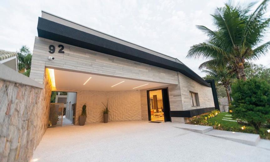 Casa com 6 Quartos à Venda, 327,87 m² - Foto 1