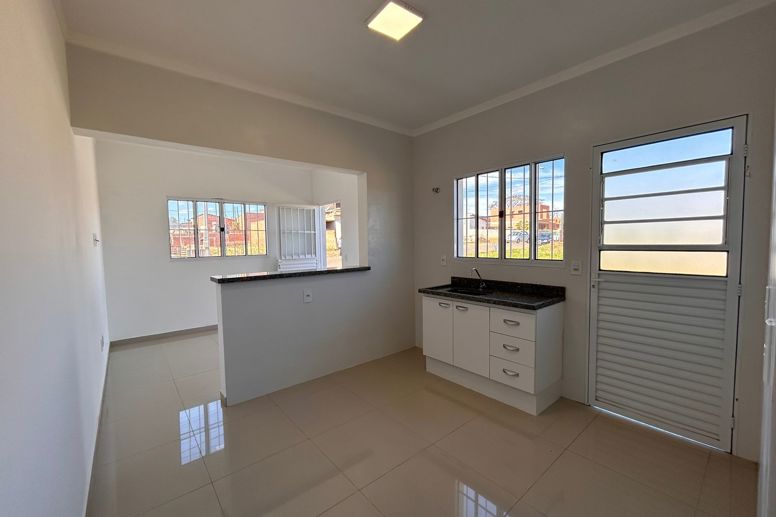 Casa com 2 Quartos à Venda - Foto 1