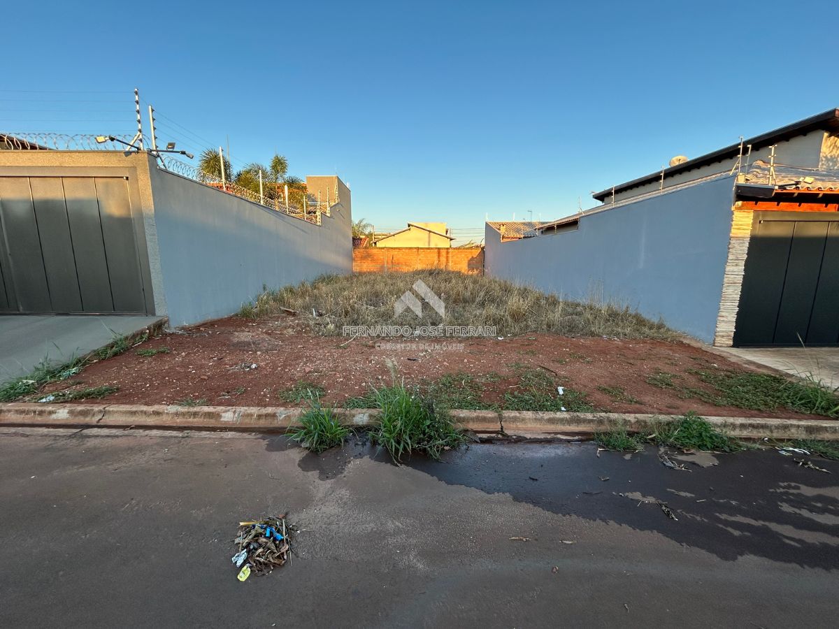 Terreno à Venda, 200,00 m² - Foto 1