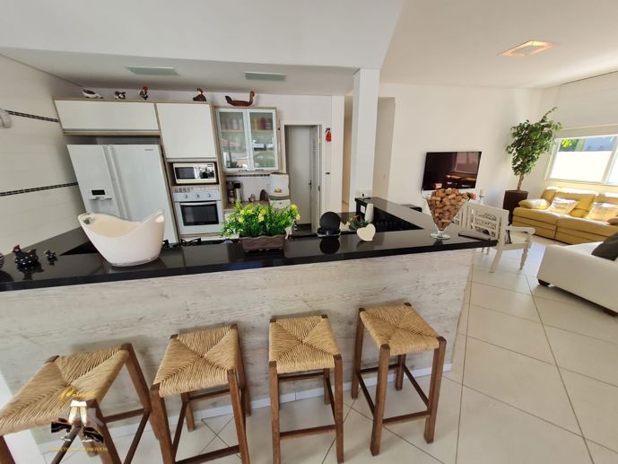 Casa com 4 Quartos para Temporada, 300,00 m² - Foto 16