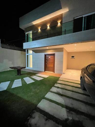 Casa com 4 Quartos à Venda - Foto 2