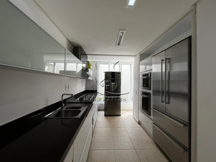 Casa com 4 Quartos à Venda, 300,00 m² - Foto 27