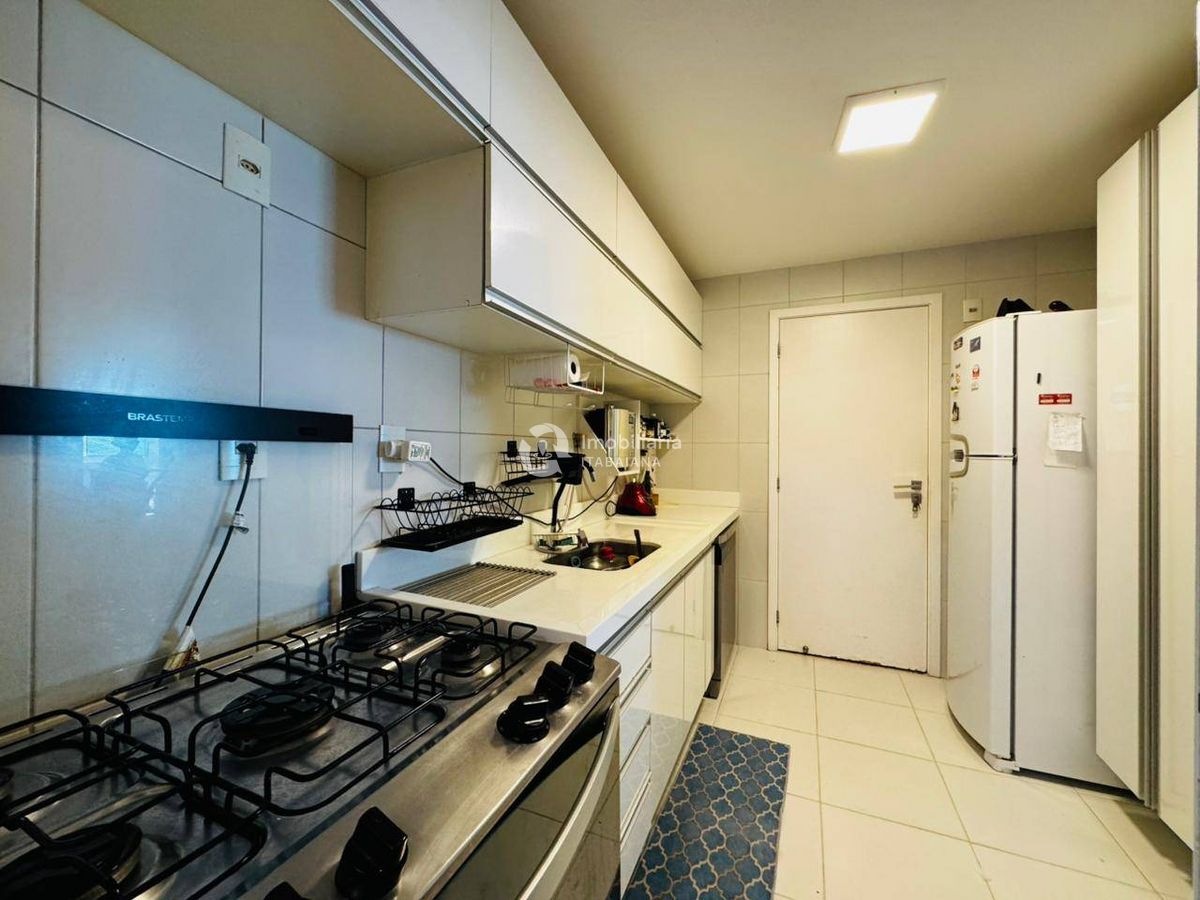 Apartamento com 3 Quartos à Venda - Foto 9