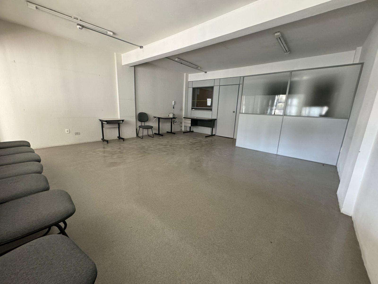 Comercial à Venda, 83,00 m² - Foto 2