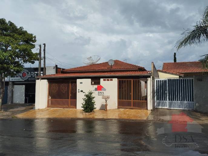 Casa com 3 Quartos à Venda, 297,00 m² - Foto 1