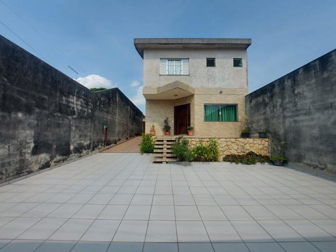 Casa com 3 Quartos à Venda, 300,00 m² - Foto 2