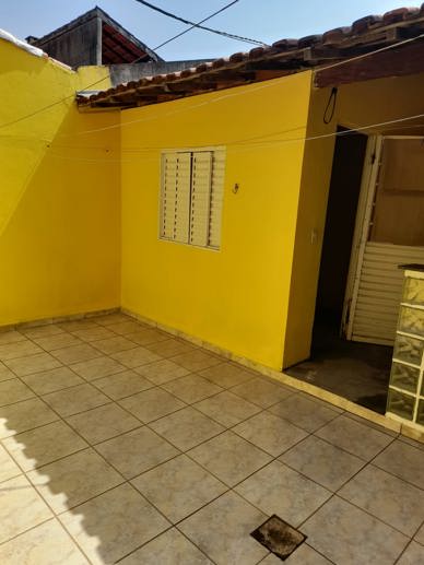 Casa com 2 Quartos à Venda - Foto 2