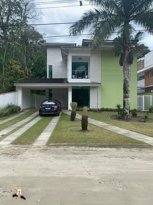Casa com 5 Quartos para Temporada, 350,00 m² - Foto 1