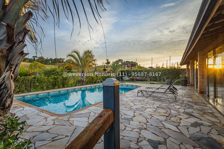 Casa com 4 Quartos à Venda, 2.000,00 m² - Foto 1