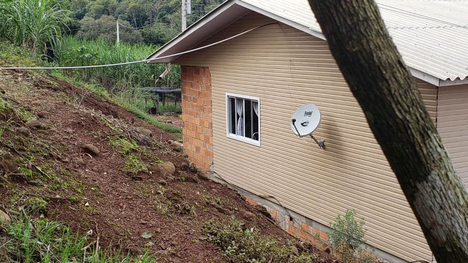 Rural com 2 Quartos à Venda, 84,00 m² - Foto 3
