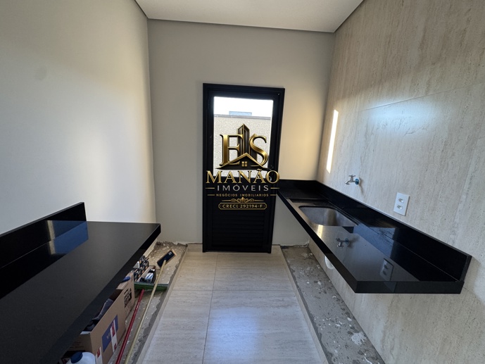 Casa com 4 Quartos à Venda, 214,00 m² - Foto 4
