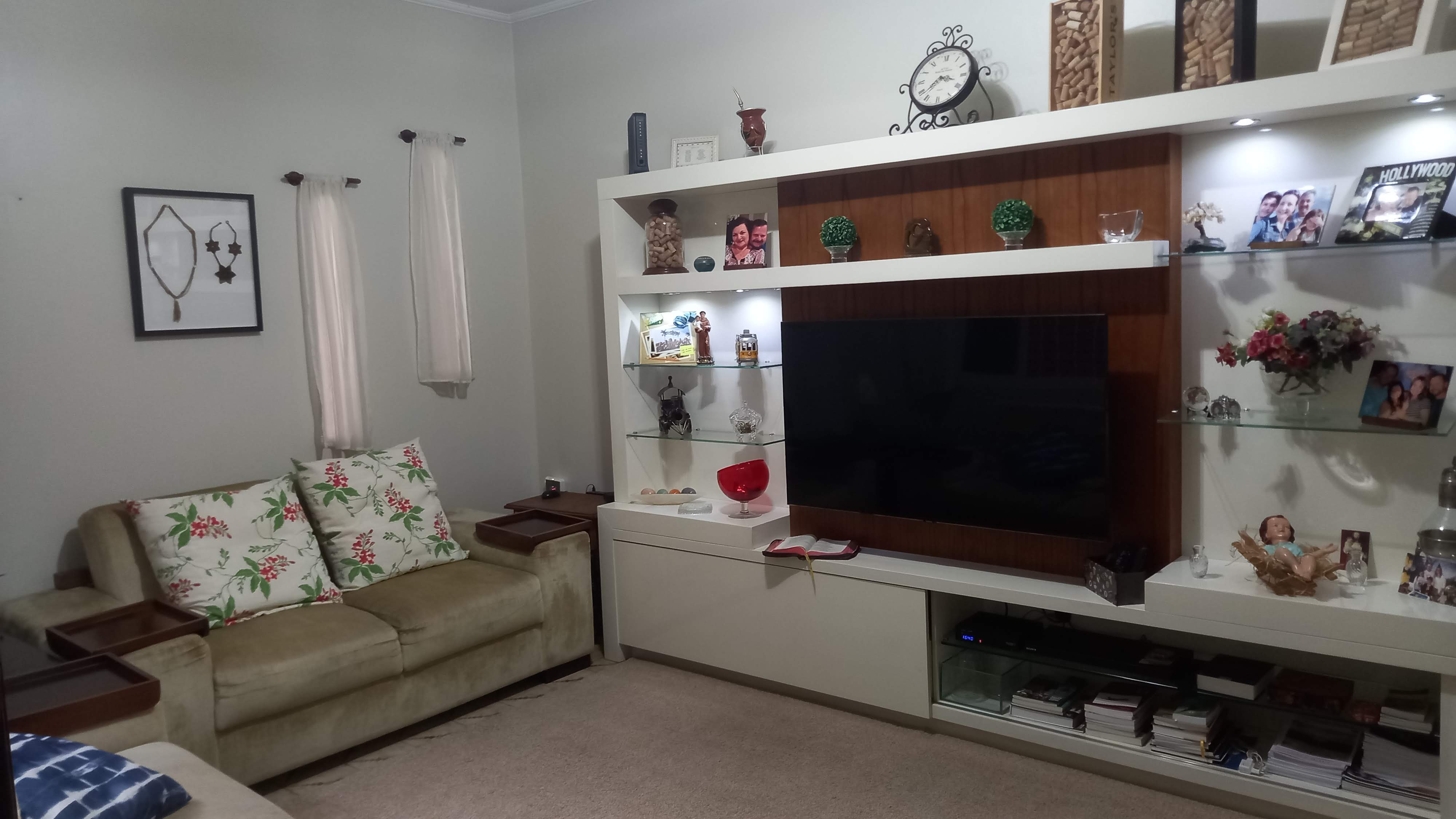 Casa com 4 Quartos à Venda, 218,00 m² - Foto 1