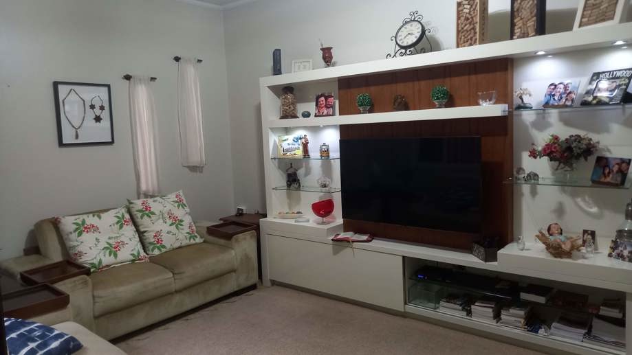 Casa com 4 Quartos à Venda, 218,00 m² - Foto 1