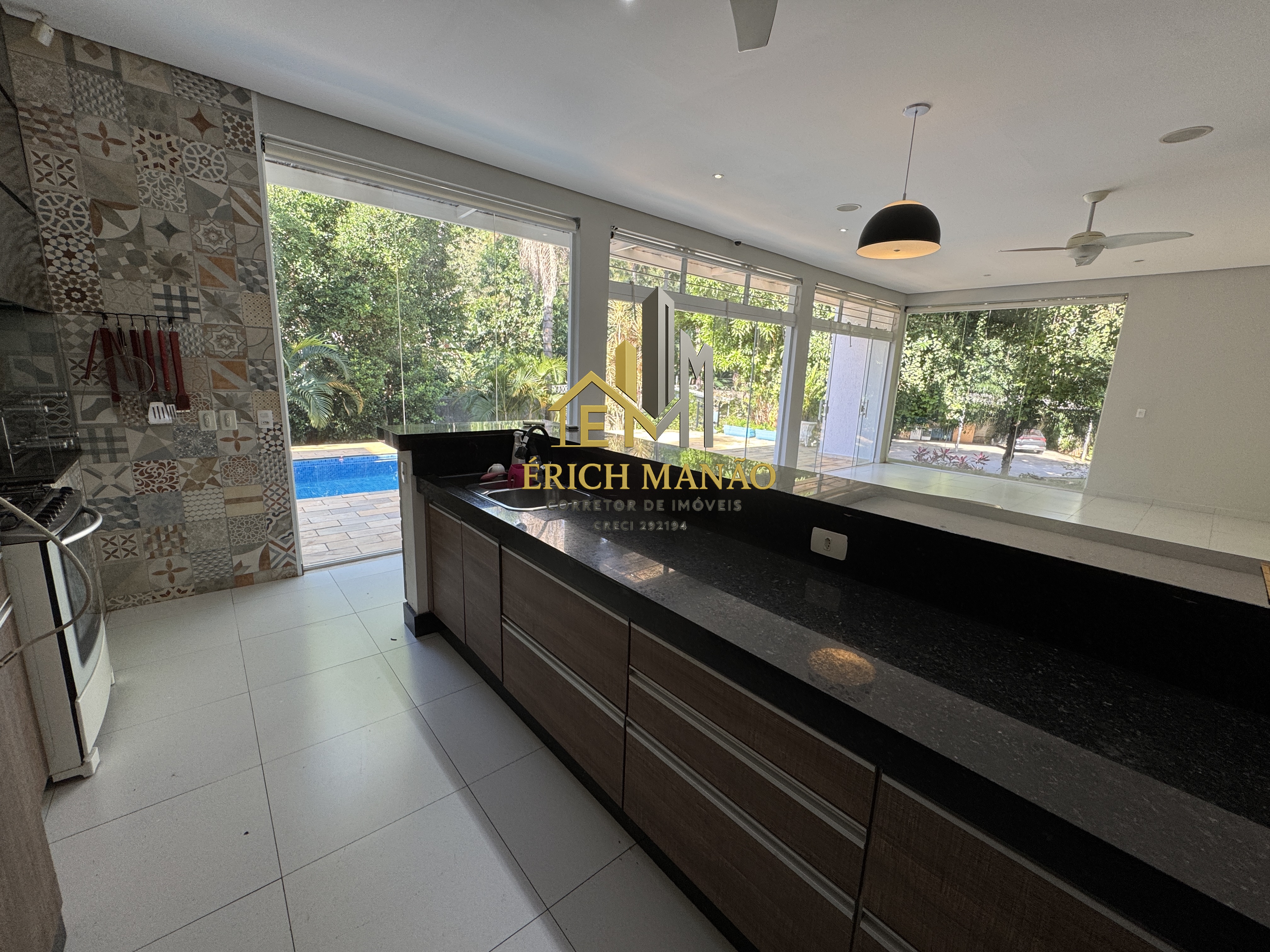 Casa com 4 Quartos à Venda, 6.796,61 m² - Foto 3