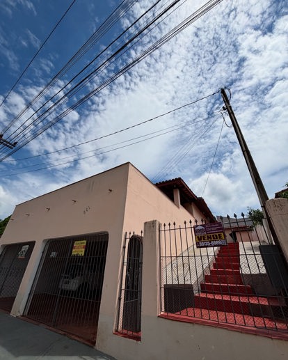 Casa com 3 Quartos à Venda, 239,94 m² - Foto 1