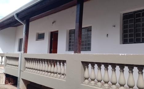 Casa com 1 Quarto à Venda, 300,00 m² - Foto 2