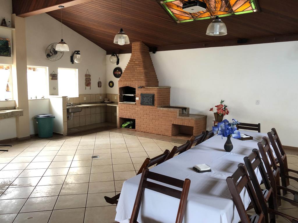 Casa com 4 Quartos à Venda, 600,00 m² - Foto 4