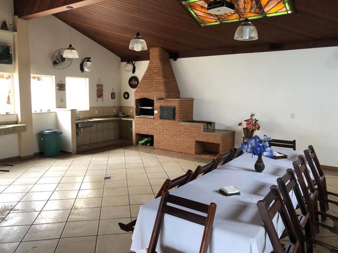 Casa com 4 Quartos à Venda, 600,00 m² - Foto 4