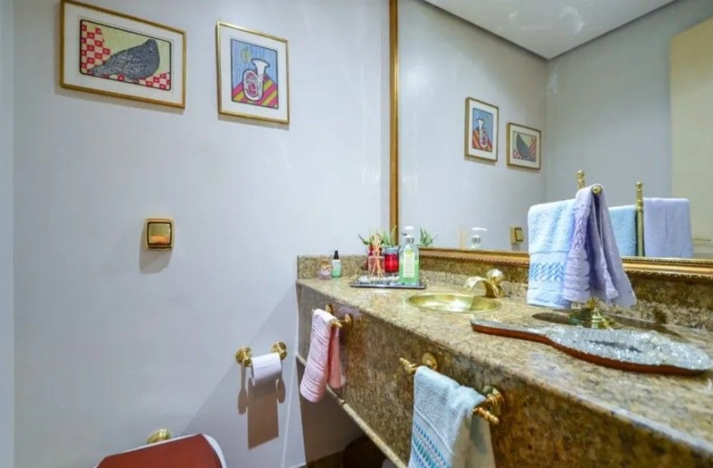 Apartamento com 4 Quartos à Venda - Foto 31