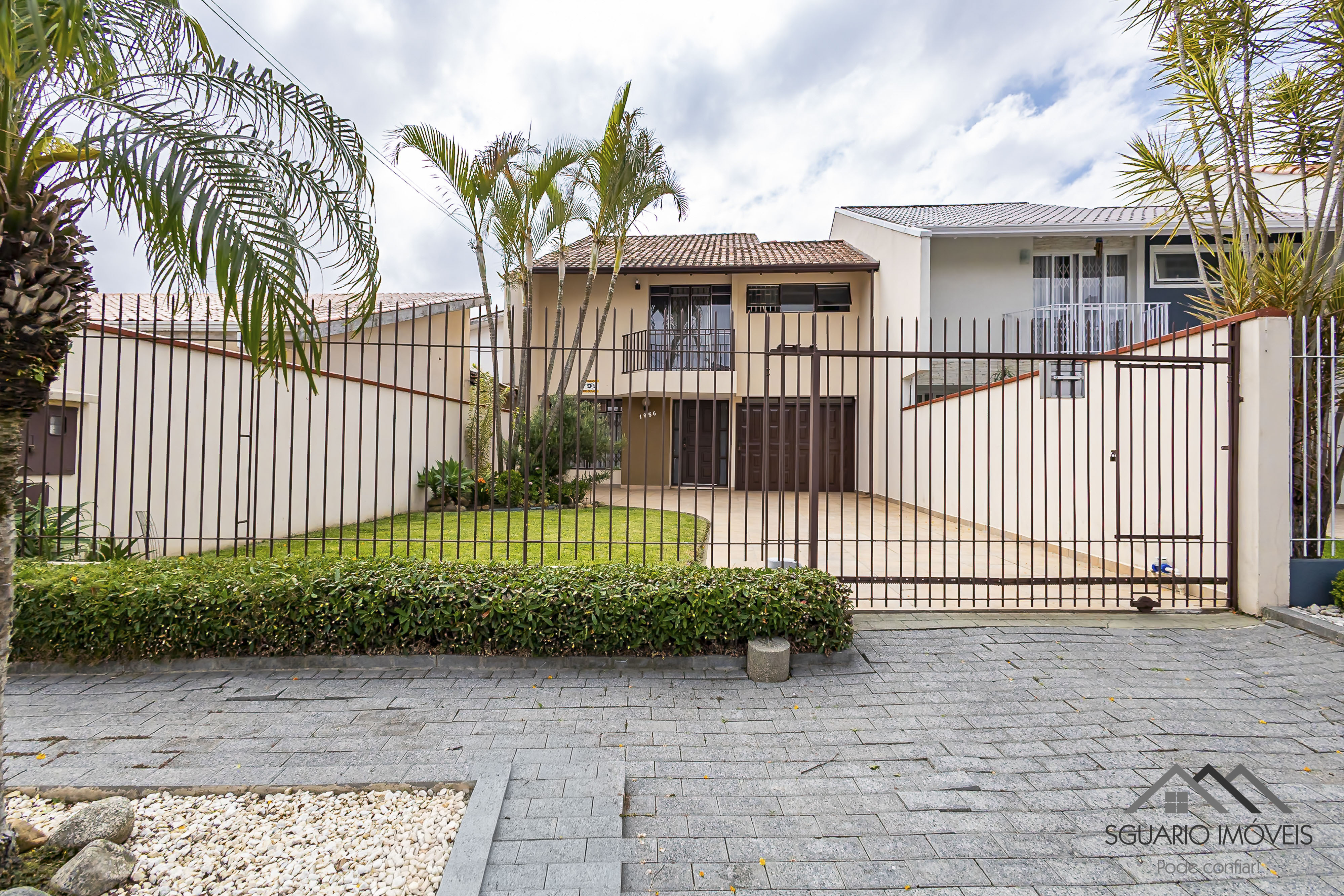 Casa com 3 Quartos à Venda, 296,00 m² - Foto 1