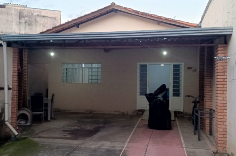 Casa à Venda - Foto 2
