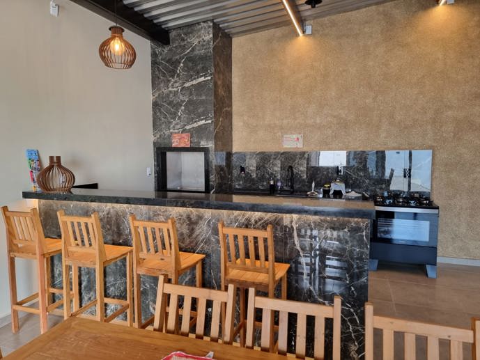 Casa com 2 Quartos à Venda, 400,00 m² - Foto 1