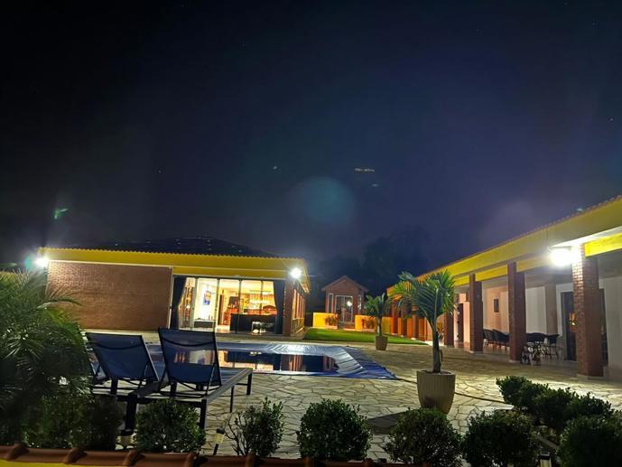 Rural com 8 Quartos à Venda, 1.800,00 m² - Foto 14