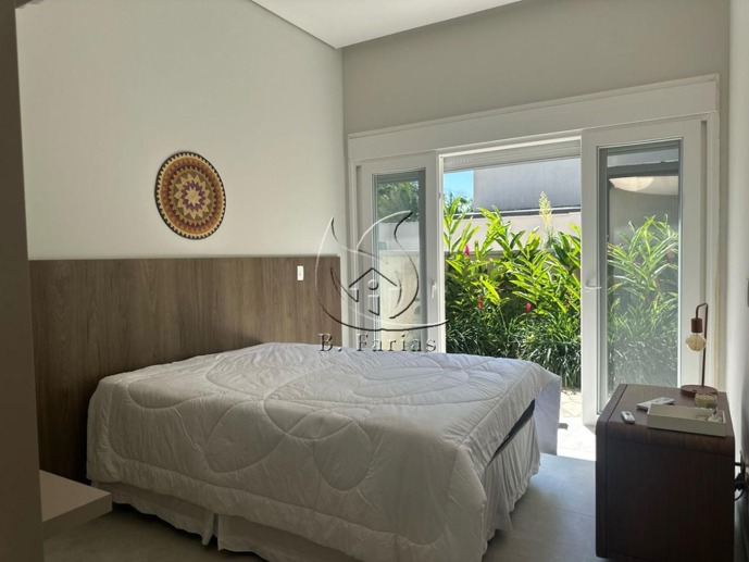 Casa com 5 Quartos à Venda, 310,00 m² - Foto 4