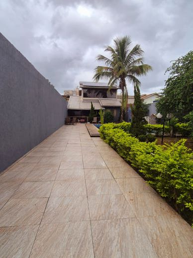 Casa com 3 Quartos à Venda, 500,00 m² - Foto 3