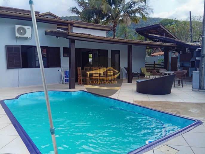 Casa com 3 Quartos para Temporada, 300,00 m² - Foto 1