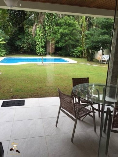 Casa com 5 Quartos para Temporada, 300,00 m² - Foto 2