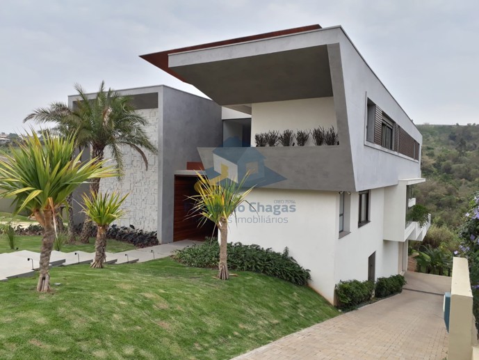 Casa com 6 Quartos à Venda - Foto 1