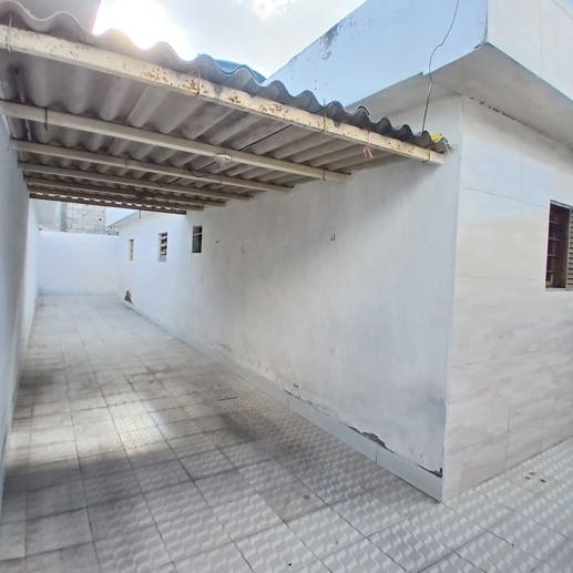 Casa com 2 Quartos à Venda - Foto 2