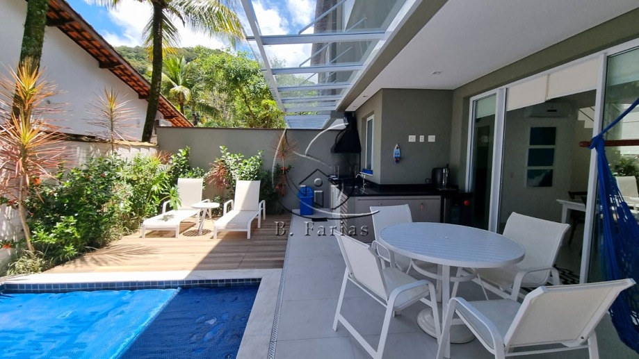 Casa com 3 Quartos à Venda, 140,00 m² - Foto 2