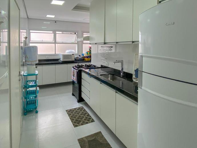 Apartamento com 3 Quartos à Venda - Foto 6