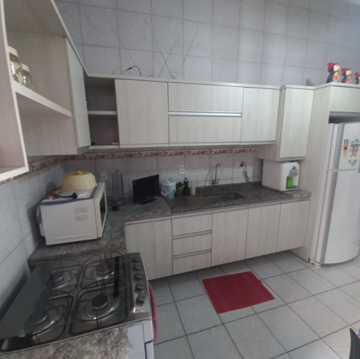 Casa com 4 Quartos à Venda - Foto 5