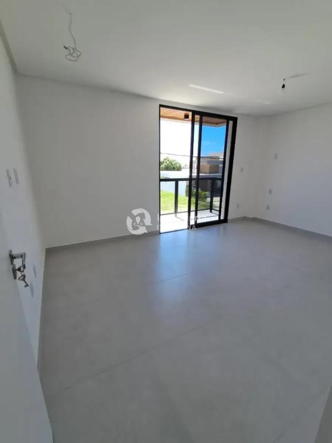 Casa com 4 Quartos à Venda, 311,00 m² - Foto 2