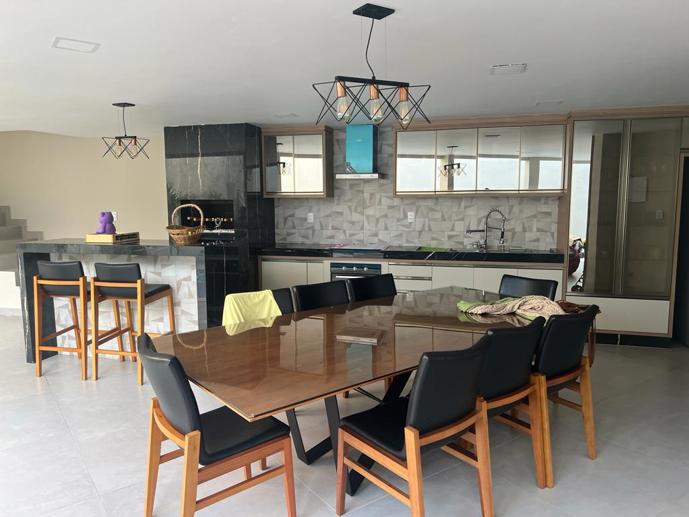 Casa com 3 Quartos à Venda, 300,00 m² - Foto 3