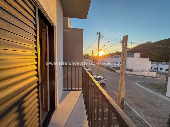 Casa com 3 Quartos à Venda, 233,06 m² - Foto 1