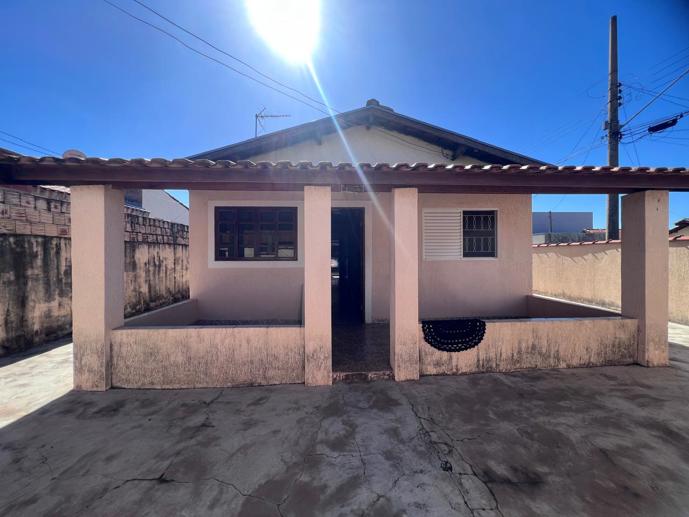 Casa com 2 Quartos à Venda - Foto 1
